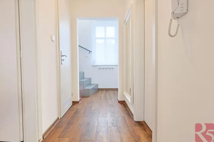 Pronájem bytu 4+1, Praha - Žižkov, Na Jarově, 122 m2
