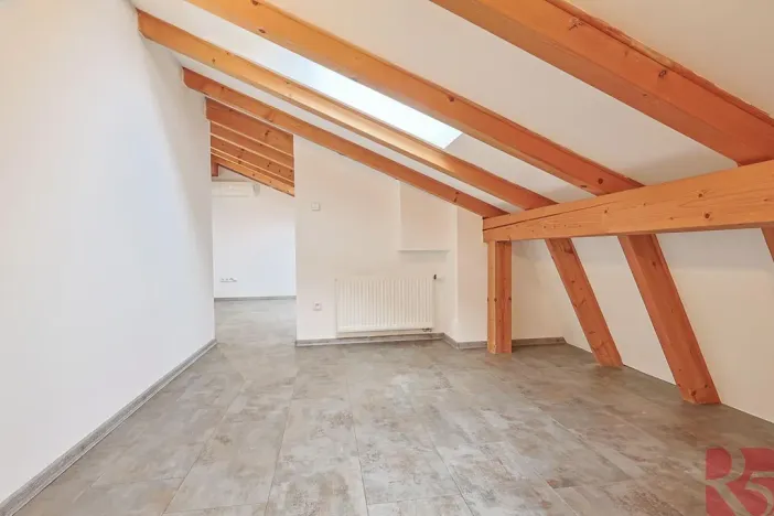 Pronájem bytu 4+1, Praha - Žižkov, Na Jarově, 122 m2