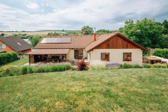 Prodej rodinného domu, Halenkovice, 188 m2