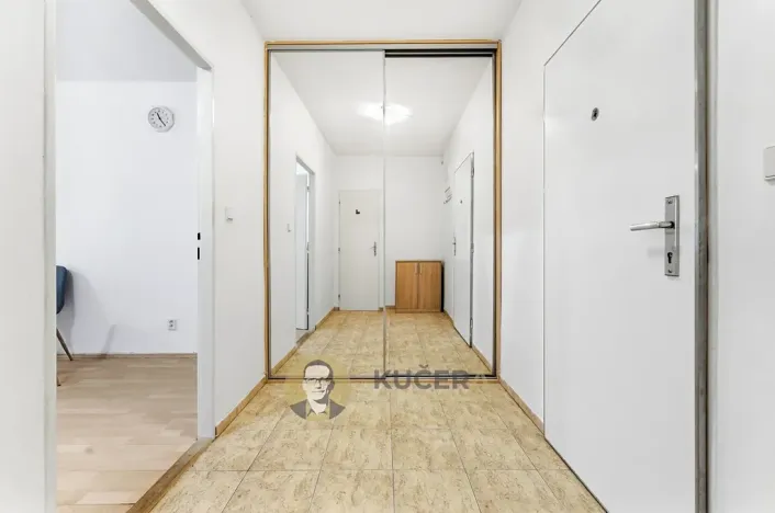 Prodej bytu 2+kk, Praha - Troja, Hnězdenská, 46 m2