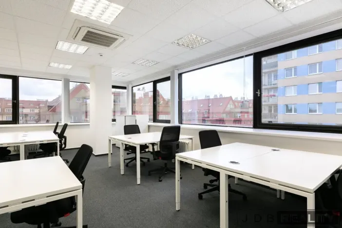 Pronájem kanceláře, Praha - Holešovice, Dělnická, 110 m2