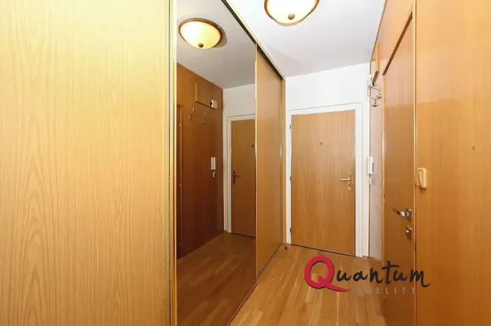 Pronájem bytu 2+kk, Praha - Stodůlky, Bašteckého, 46 m2