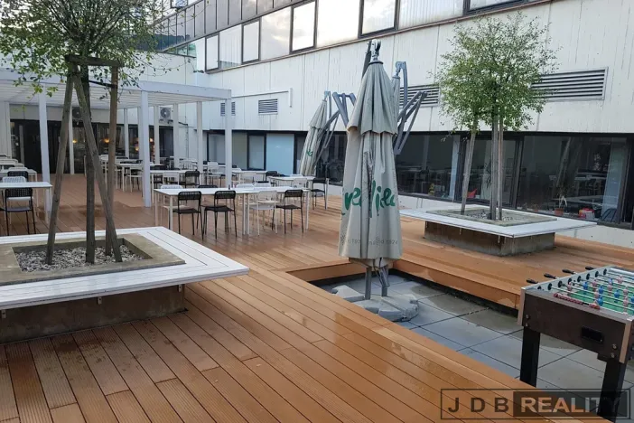 Pronájem kanceláře, Praha - Holešovice, Dělnická, 50 m2