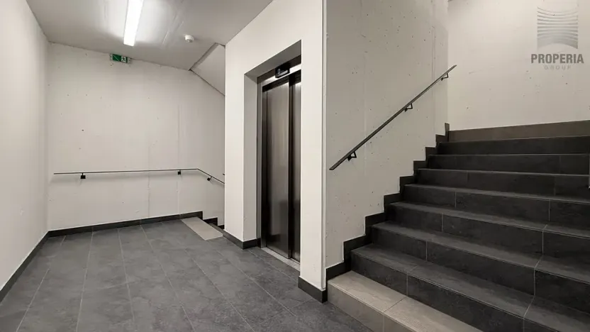 Prodej skladu, Brno, Bratislavská, 8 m2