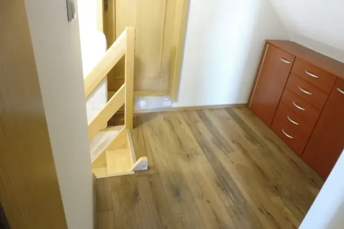 Prodej podílu rodinného domu, Neurazy, 110 m2