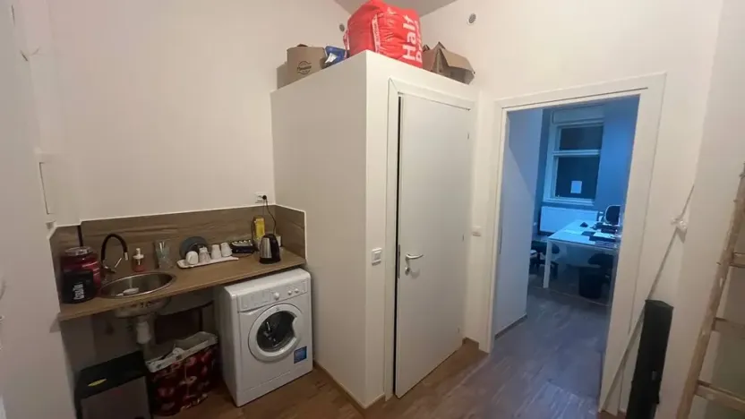 Pronájem obchodního prostoru, Praha - Vyšehrad, Neklanova, 60 m2