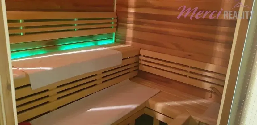 Prodej rodinného domu, Malý Lapáš, Slovensko, 436 m2