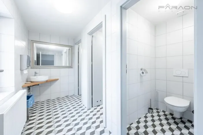 Pronájem kanceláře, Mladá Boleslav - Mladá Boleslav II, 450 m2