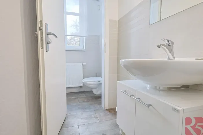 Pronájem bytu 4+1, Praha - Žižkov, Na Jarově, 63 m2