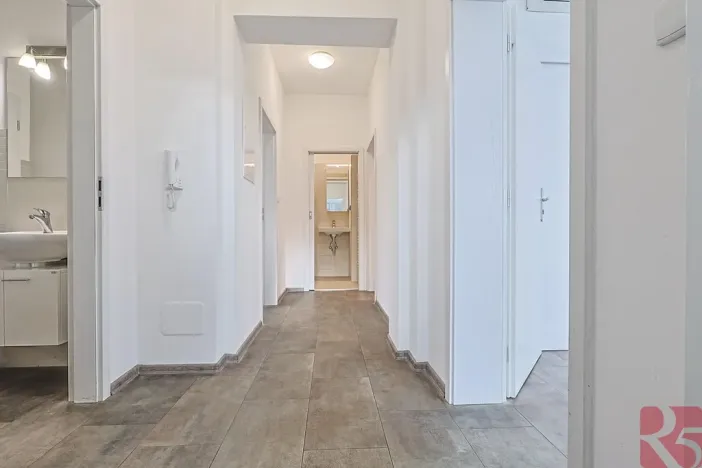 Pronájem bytu 4+1, Praha - Žižkov, Na Jarově, 63 m2