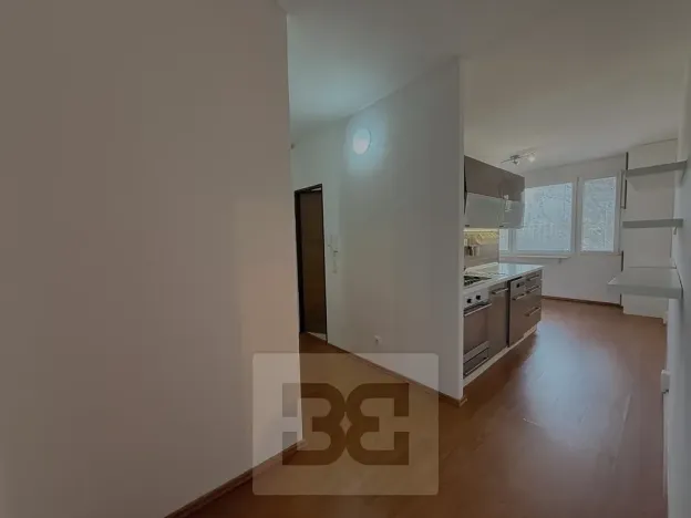 Pronájem bytu 2+1, Jindřichův Hradec, sídliště Vajgar, 62 m2