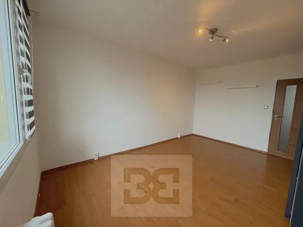 Pronájem bytu 2+1, Jindřichův Hradec, sídliště Vajgar, 62 m2