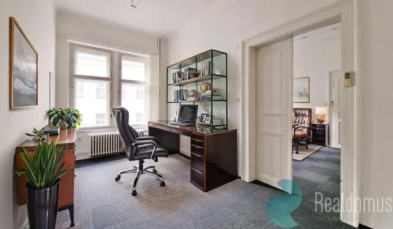 Pronájem kanceláře, Praha, Opletalova, 94 m2