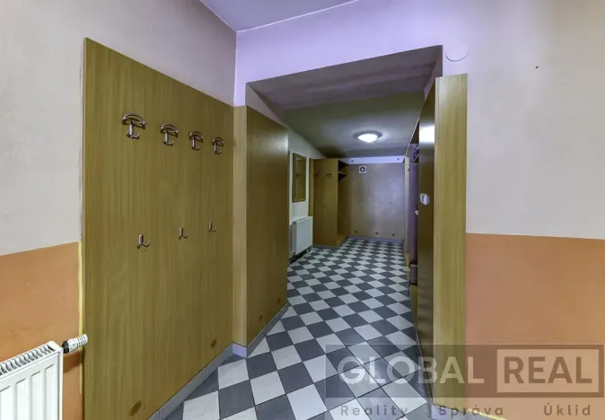 Prodej obchodního prostoru, Svitavy, Vojanova, 401 m2