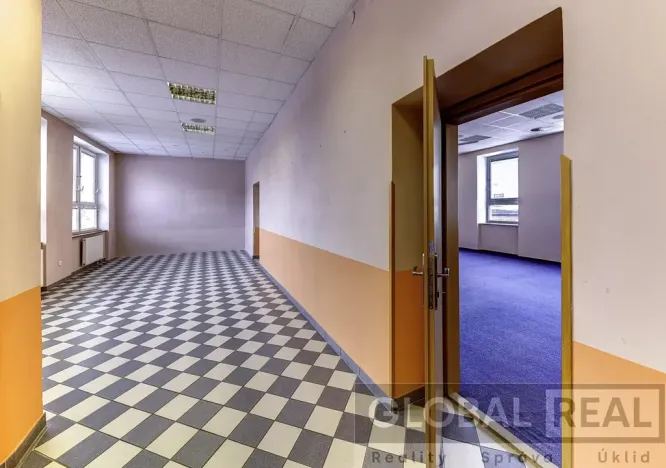 Prodej obchodního prostoru, Svitavy, Vojanova, 401 m2