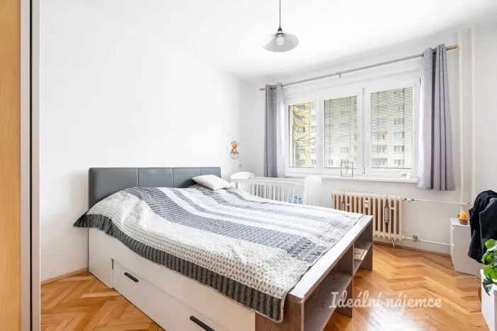 Pronájem bytu 2+1, Praha - Břevnov, Na Petřinách, 58 m2