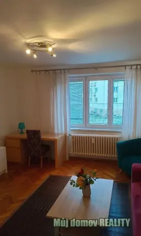 Pronájem bytu 2+1, Praha - Dejvice, Na Šťáhlavce, 61 m2