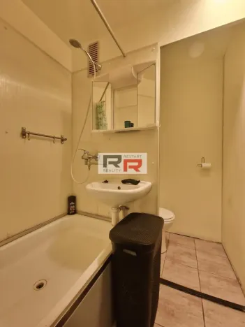 Prodej bytu 1+1, Olomouc - Neředín, Politických vězňů, 40 m2