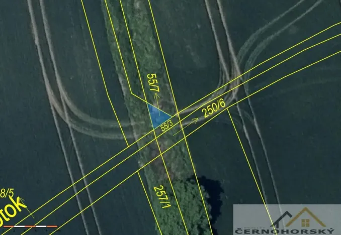 Prodej pole, Podsedice - Pnětluky, 32604 m2