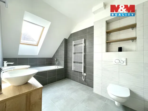 Pronájem rodinného domu, Praha - Točná, Keltská, 142 m2