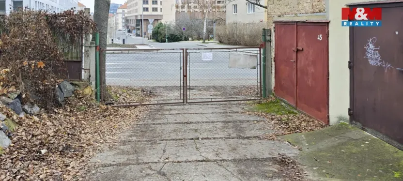 Pronájem garáže, Praha, Generála Píky, 15 m2