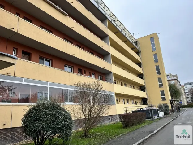 Pronájem bytu 2+kk, Praha, U školičky, 42 m2