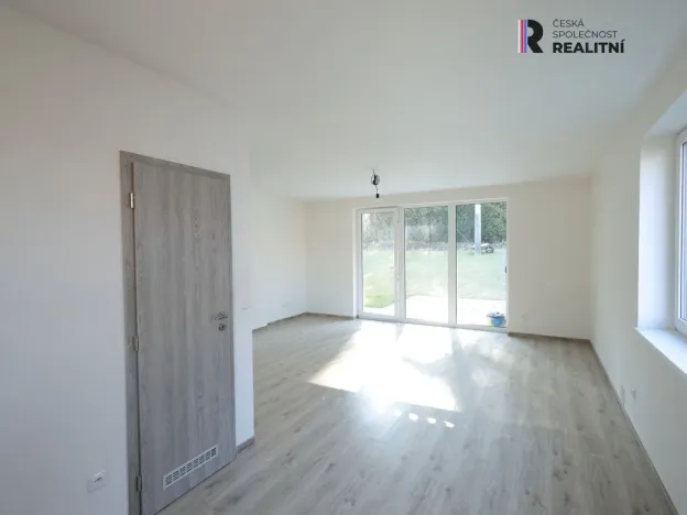 Prodej rodinného domu, Libušín, Nepřímská II, 560 m2