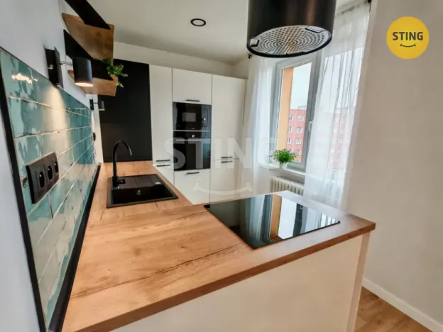 Prodej bytu 3+1, Ostrava, Liptaňské náměstí, 75 m2