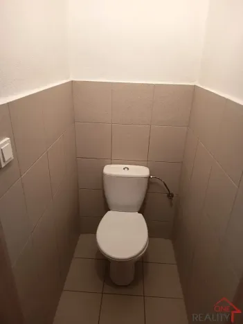 Pronájem obchodního prostoru, Napajedla, Dr. Beneše, 56 m2