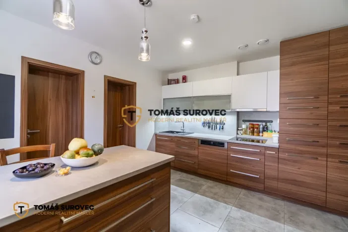 Pronájem pokoje, Hvozdná, Sokolská, 28 m2