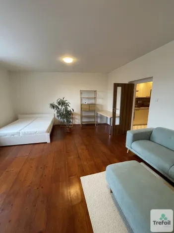 Pronájem bytu 1+1, Mělník, náměstí Míru, 49 m2