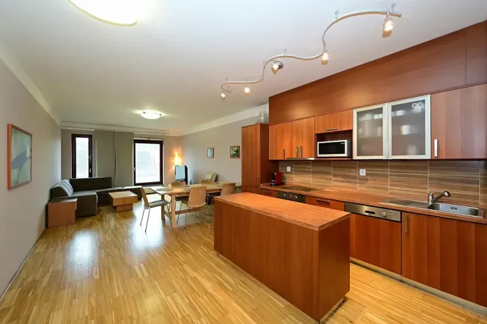 Pronájem bytu 2+kk, Praha - Karlín, Rohanské nábřeží, 77 m2