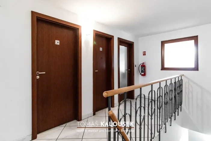 Pronájem kanceláře, Ivančice - Němčice, Ke Karlovu, 164 m2