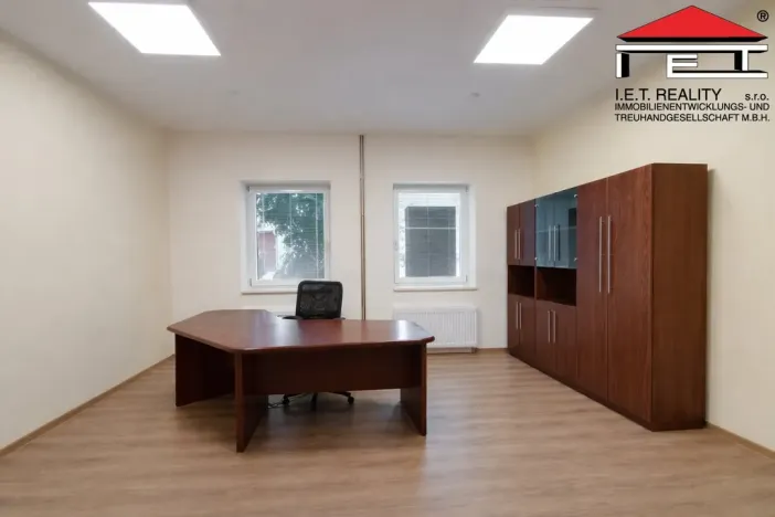 Pronájem kanceláře, Ostrava - Vítkovice, Kutuzovova, 180 m2