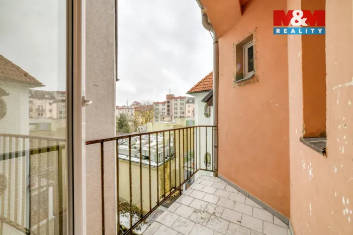 Prodej bytu 4+1, Cheb, Májová, 110 m2