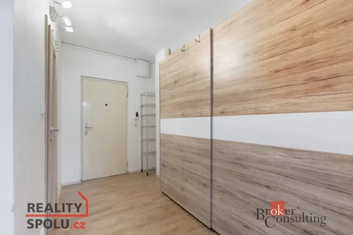 Pronájem bytu 2+kk, Praha - Suchdol, Stehlíkova, 48 m2