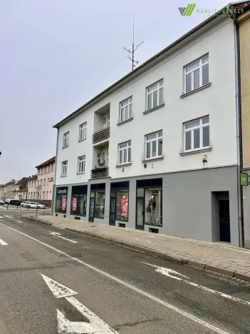 Pronájem obchodního prostoru, Hodonín, nám. 17. listopadu, 535 m2