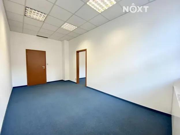 Pronájem kanceláře, Praha - Nové Město, Na Moráni, 67 m2