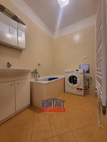 Pronájem bytu 2+kk, České Budějovice, J. Š. Baara, 70 m2