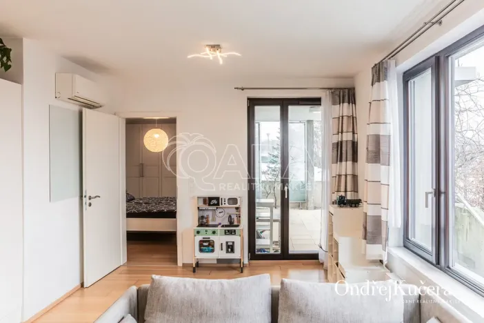 Pronájem bytu 4+kk, Praha - Dolní Chabry, K Beranovu, 188 m2