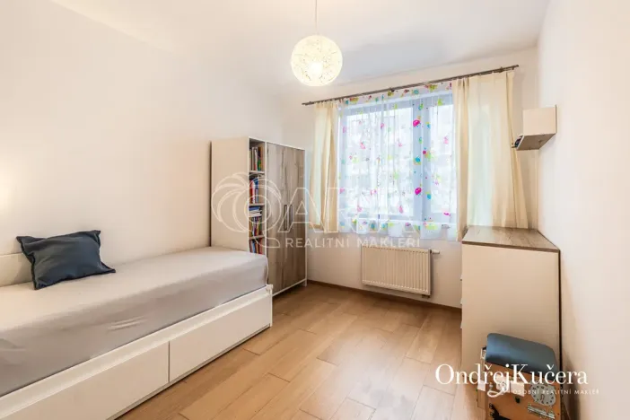 Pronájem bytu 4+kk, Praha - Dolní Chabry, K Beranovu, 188 m2