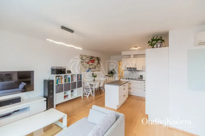 Pronájem bytu 4+kk, Praha - Dolní Chabry, K Beranovu, 188 m2