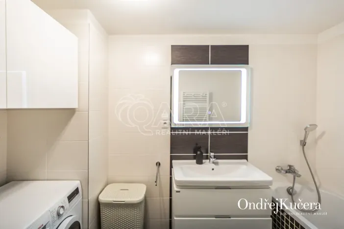 Pronájem bytu 4+kk, Praha - Dolní Chabry, K Beranovu, 188 m2