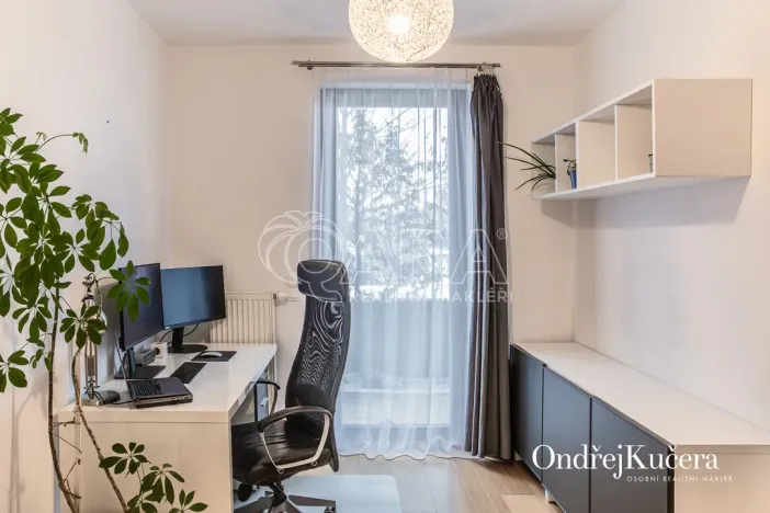 Pronájem bytu 4+kk, Praha - Dolní Chabry, K Beranovu, 188 m2