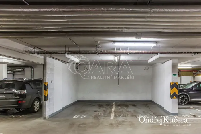 Pronájem bytu 4+kk, Praha - Dolní Chabry, K Beranovu, 188 m2