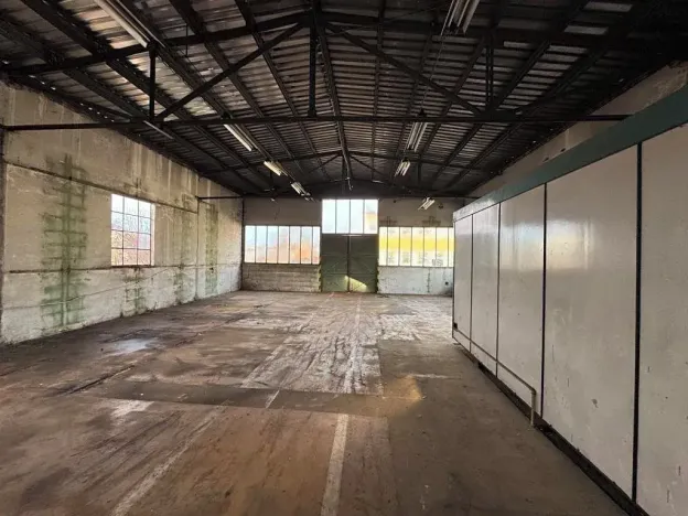 Dražba skladu, Pardubice, 5239 m2