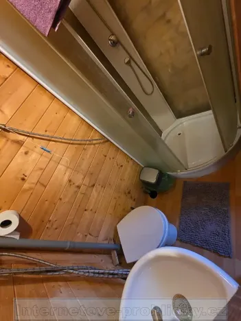 Pronájem bytu 1+kk, Praha - Modřany, Nečova, 20 m2