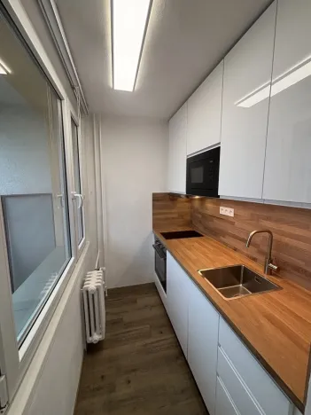 Pronájem bytu 1+kk, Pardubice, Palackého třída, 31 m2