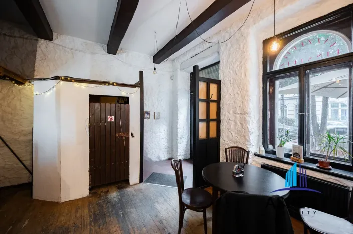 Pronájem restaurace, Praha - Bubeneč, Šmeralova, 114 m2