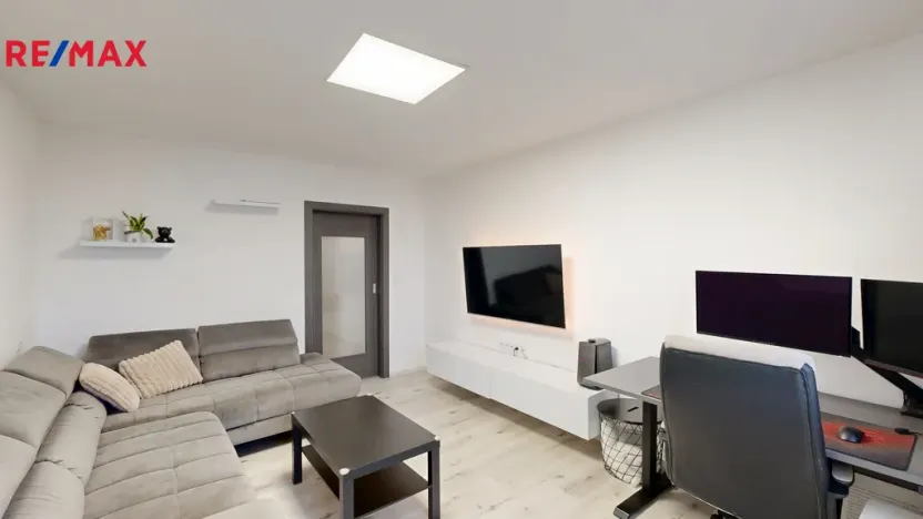 Prodej bytu 3+1, Kuřim, Na Loučkách, 68 m2